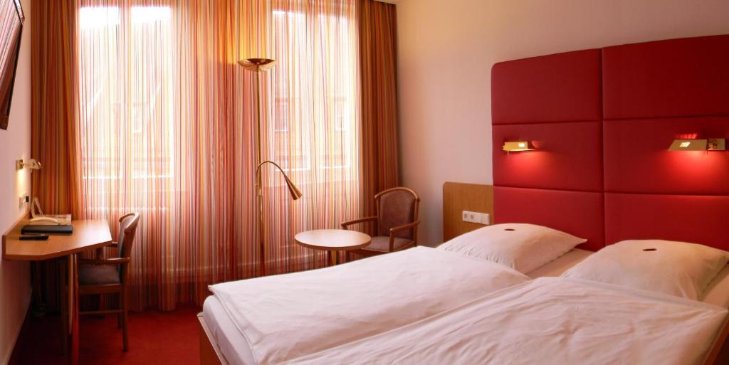 Hotel Hospiz Tübingen Kamer foto